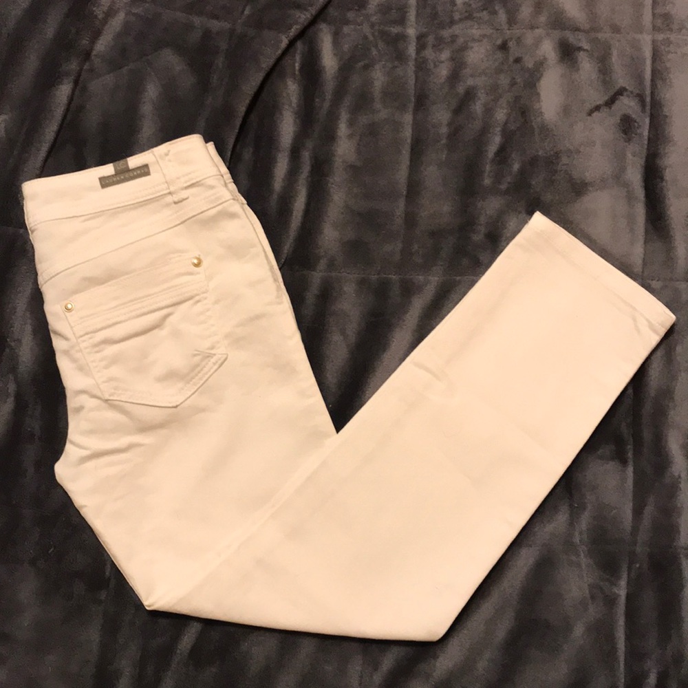 Lauren Conrad Capris